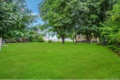 118 S 31st Street, Wyandanch, NY 11798 - Photo 17
