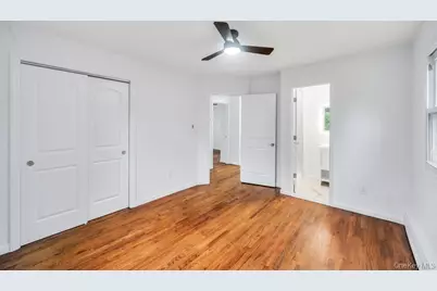 118 S 31st Street, Wyandanch, NY 11798 - Photo 11