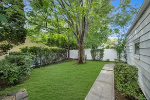 67 Maple Dr, New Hyde Park, NY 11040 - Photo 17