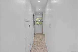 1058 Wilmot Rd, Scarsdale, NY 10583 - Photo 15