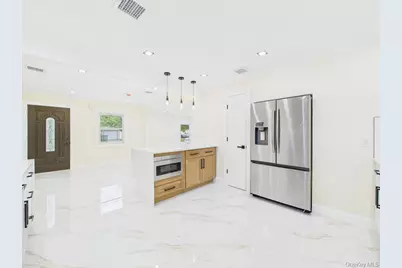 49 Griddle Lane, Levittown, NY 11756 - Photo 3