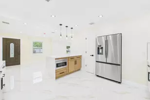 49 Griddle Ln, Levittown, NY 11756 - Photo 3