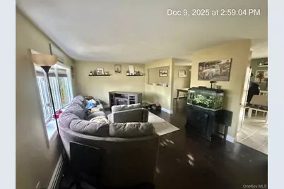 30 Balsam Drive, Medford, NY 11763 - Photo 5