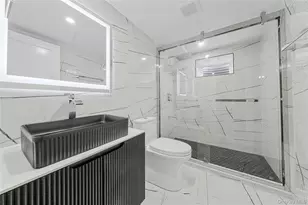 71 Cedar St, Hicksville, NY 11801 - Photo 35