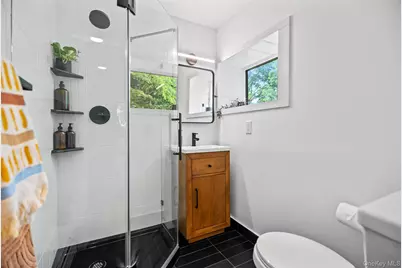 10 Holiday Lane, Greenwood Lake, NY 10925 - Photo 35