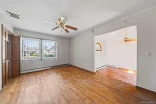 2986 Valley Rd, Wantagh, NY 11793 - Photo 11