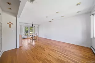 2986 Valley Rd, Wantagh, NY 11793 - Photo 3