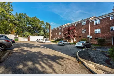 717 Tuckahoe Road #18 C, Yonkers, NY 10710 - Photo 11