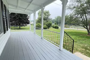 147 S Plank Rd, Newburgh, NY 12550 - Photo 11