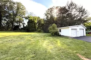 147 S Plank Rd, Newburgh, NY 12550 - Photo 25