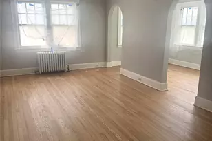 39 Redmond Ave, Bay Shore, NY 11706 - Photo 5