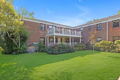 1197 E Broadway #K24, Hewlett, NY 11557 - Photo 15