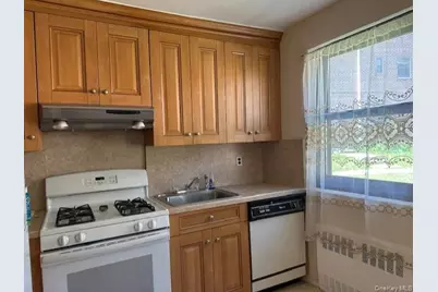 5 Lawrence Drive #A, White Plains, NY 10603 - Photo 5