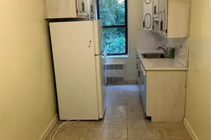 83-25 98th St, Woodhaven, NY 11421 - Photo 9