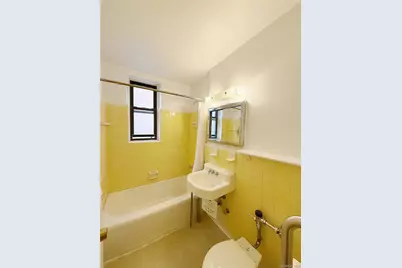 13950 35 Avenue #3J, Flushing, NY 11354 - Photo 5