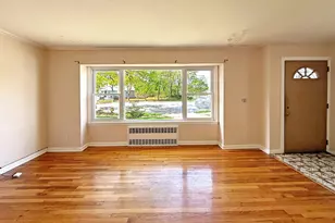 539 Mitchell St, Uniondale, NY 11553 - Photo 3