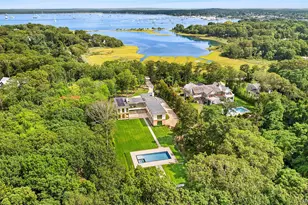 27 Fresh Pond Rd, Mott Haven, NY 11963 - Photo 3