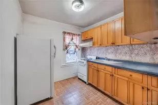 103-12 114th St, Richmond Hill, NY 11419 - Photo 3