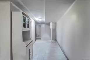 103-12 114th St, Richmond Hill, NY 11419 - Photo 9