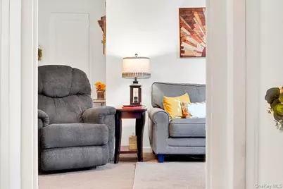 1595 Metropolitan Avenue #7D, Bronx, NY 10462 - Photo 9