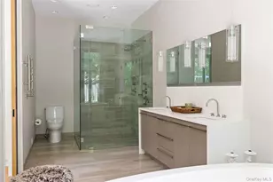 32 Neck Path, East Hampton, NY 11937 - Photo 11