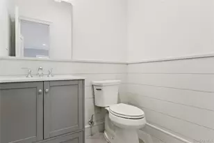 111 Fairfield Ave, Port Washington, NY 11050 - Photo 19