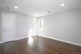 16 Eleanor Rd, Plainview, NY 11803 - Photo 13