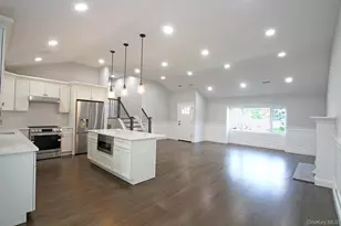 16 Eleanor Rd, Plainview, NY 11803 - Photo 5