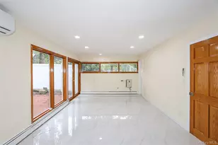 81 Carriage Ln, Roslyn Heights, NY 11577 - Photo 25