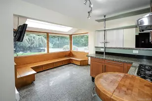 81 Carriage Ln, Roslyn Heights, NY 11577 - Photo 13