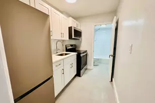 97 Waverly St, Yonkers, NY 10701 - Photo 3