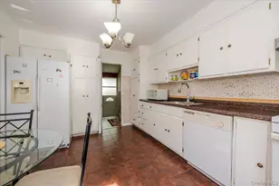 79 E Deer Park Rd, Dix Hills, NY 11746 - Photo 3