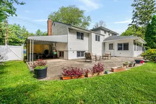 79 E Deer Park Rd, Dix Hills, NY 11746 - Photo 25