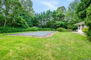 79 E Deer Park Rd, Dix Hills, NY 11746 - Photo 27