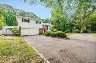 79 E Deer Park Rd, Dix Hills, NY 11746 - Photo 29