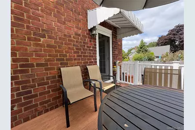 17 Somerset Avenue, East Islip, NY 11730 - Photo 7