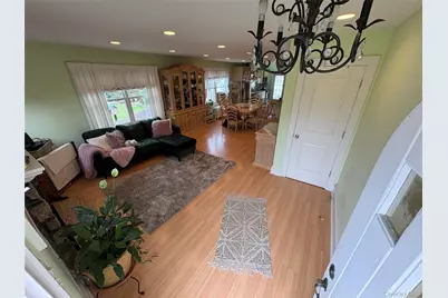 17 Somerset Avenue, East Islip, NY 11730 - Photo 13