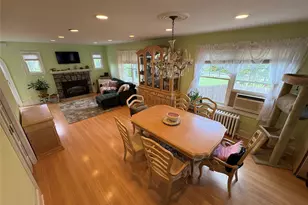 17 Somerset Ave, East Islip, NY 11730 - Photo 19