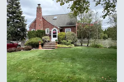 17 Somerset Avenue, East Islip, NY 11730 - Photo 1