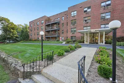 5 Oakdale Manor #L17, Suffern, NY 10901 - Photo 5