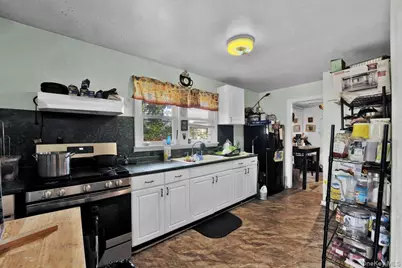 692 Beck Street, Hempstead, NY 11553 - Photo 5