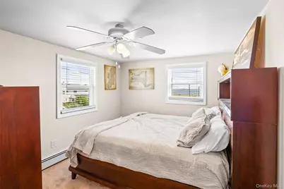 853 S Bay Street, Lindenhurst, NY 11757 - Photo 17