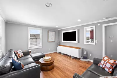 853 S Bay Street, Lindenhurst, NY 11757 - Photo 5