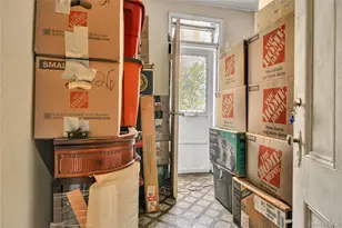 23-08 31st Dr, Astoria, NY 11106 - Photo 17