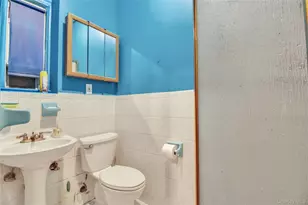 23-08 31st Dr, Astoria, NY 11106 - Photo 15