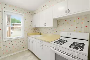 15-63 212th St, Bayside, NY 11360 - Photo 7