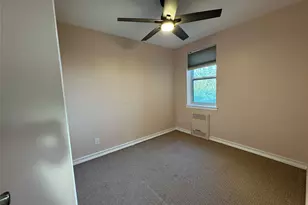 30 Cathedral Ave, Hempstead, NY 11550 - Photo 11