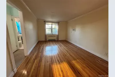 30 Cathedral Avenue #4A, Hempstead, NY 11550 - Photo 5