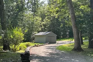 272 Drake Rd, Pleasant Valley, NY 12569 - Photo 3