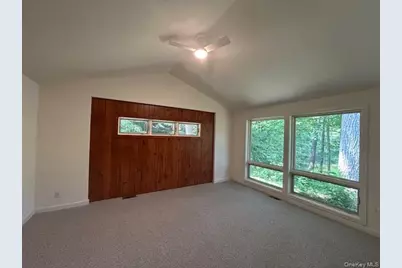 272 Drake Road, Pleasant Valley, NY 12569 - Photo 17